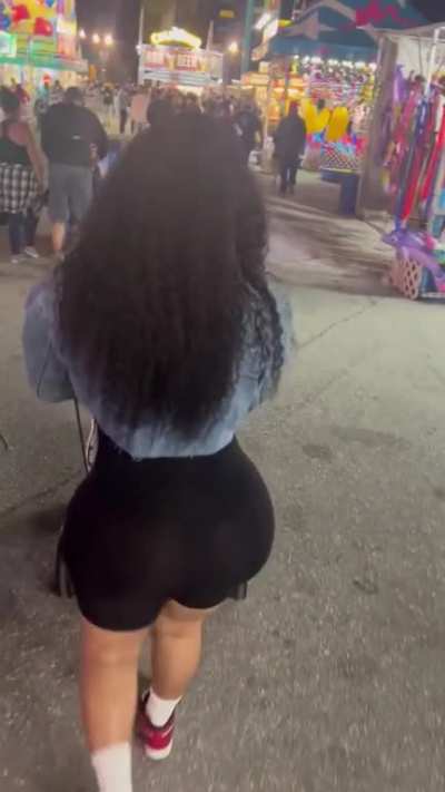 Carib<wbr>beanc<wbr>urlss 🍑🖤