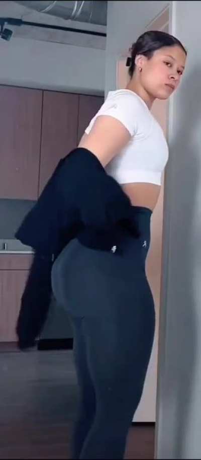 Thickums Ana 😍