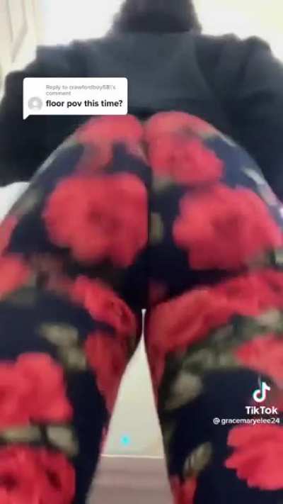 ⠀