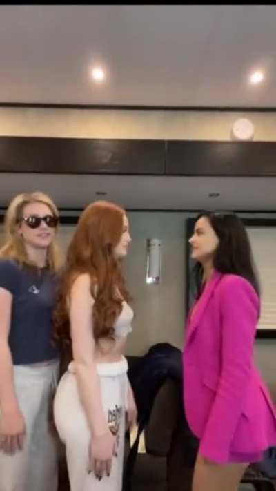 Lili Reinhart, Madelaine Petsch, Camila Mendes