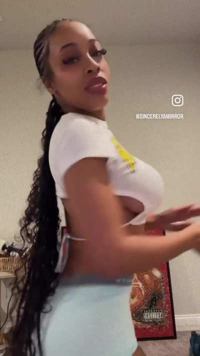 🍑 dancing