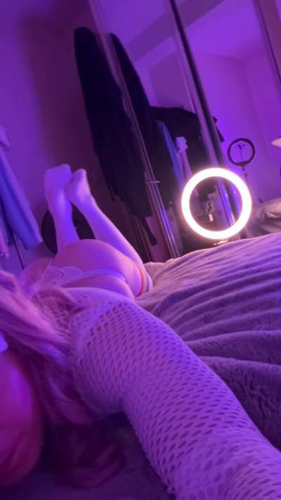 Do you like petite girls with cute round butts<wbr>?🥺👉🏻👈<wbr>🏻