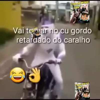 😑