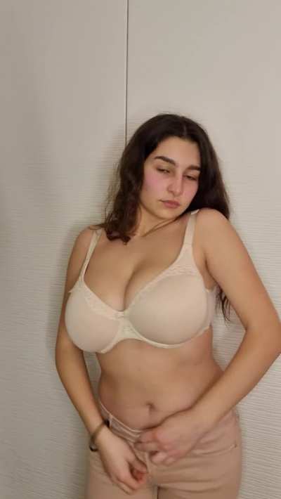 (18) Deleted because someone on this subreddit said I am ugly, reuploading because I love myself😊