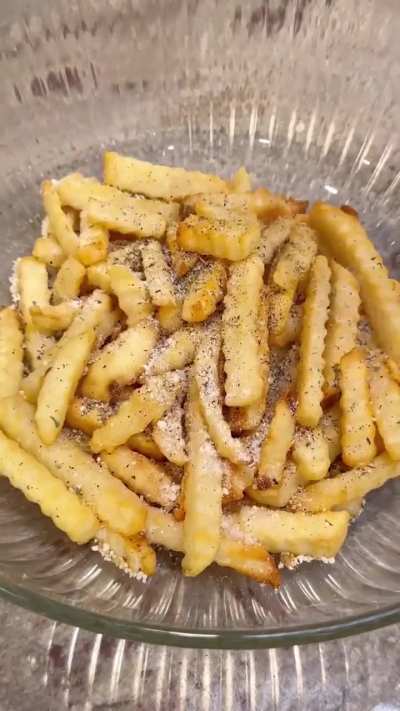 Grease-covered fries for a heart attack (Changed the audio because the original video had awful music)