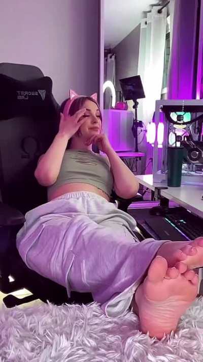 @ iaurorastarr (2/2)