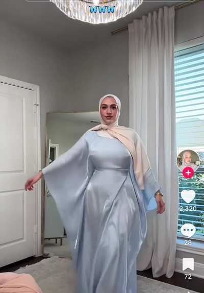 Thoughts on her dress lol