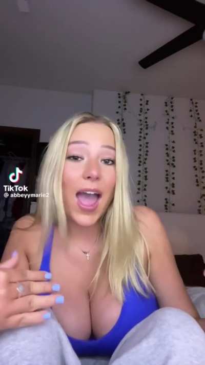 @abbeyymarie2