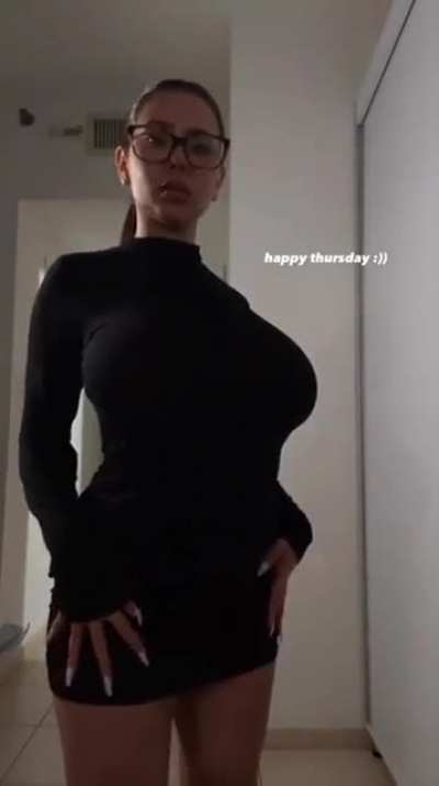 Crazy tits @aidakhalili