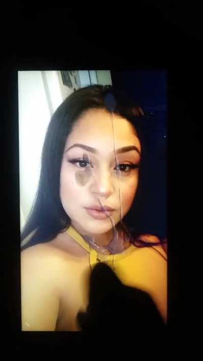 Cumtribute pretty Latina face