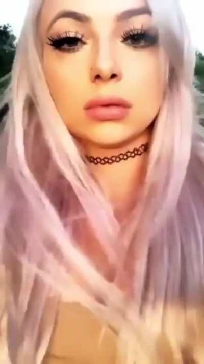 Liv in the wind