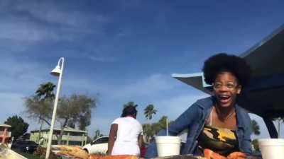 Seagulls vs. Mukbang