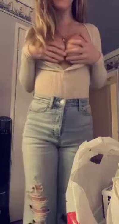 Bought new tops that are perfect for a quick reveal. 😊