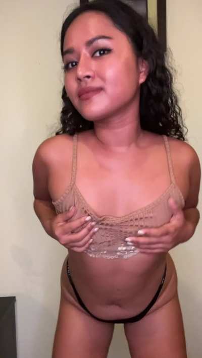 I hope my Asian body can be your favorite