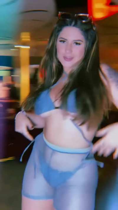 Letícia Azevedo