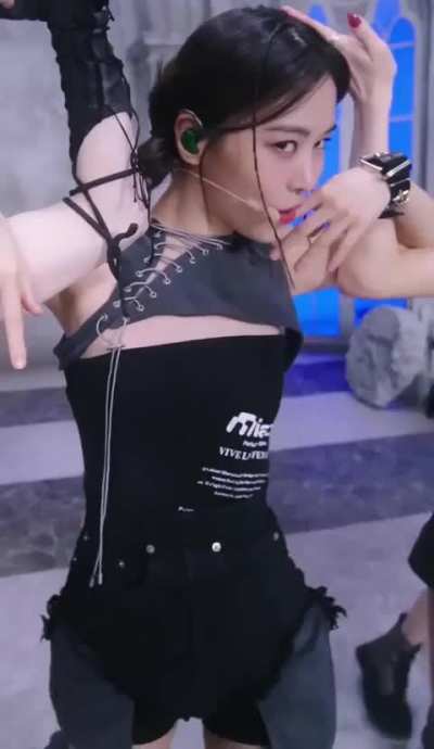 Lee Chaeryeong 🥵🤎🖤