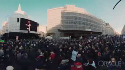 Huge protests outside BBC HQ in London this weekend… people have had enough of the false narratives spread by the mainstream media and their failure to objectively ask critical questions…