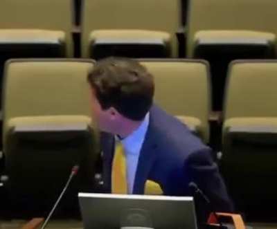 Man addresses Plano, Texas city council with a rap about Zelenskyy and Putin