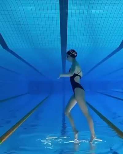 Moonwalk underwater