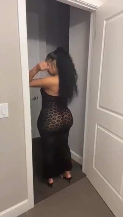 🖤🍑