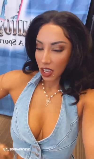 Leila Grey