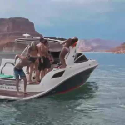 Poseidon look at me, oh (all hands on deck), I'm on a boat,