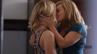 Sophie Faulkenberry & Megan Sikora (I Love You But I Lied - s02e01 - Scene #1)