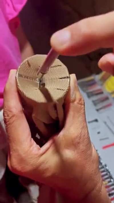 A simple tool to repair partially damaged clothes