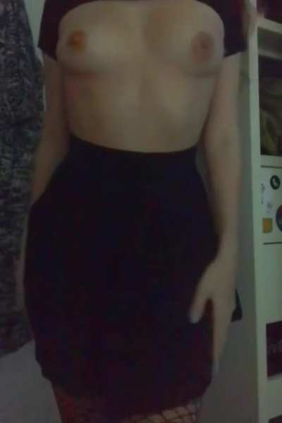 (F19) your small tiddies, big ass, goth gf wants some attention... (looove filming the videos!)