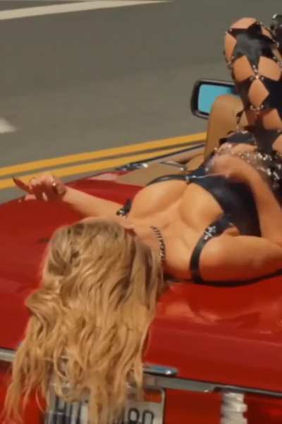 Those tits wanna pop out so bad