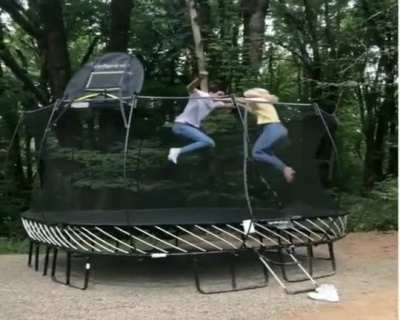 DOUBLE BOUNCE! WEEEEEEEEEEE-