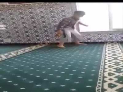 Çocuk öldü aq
