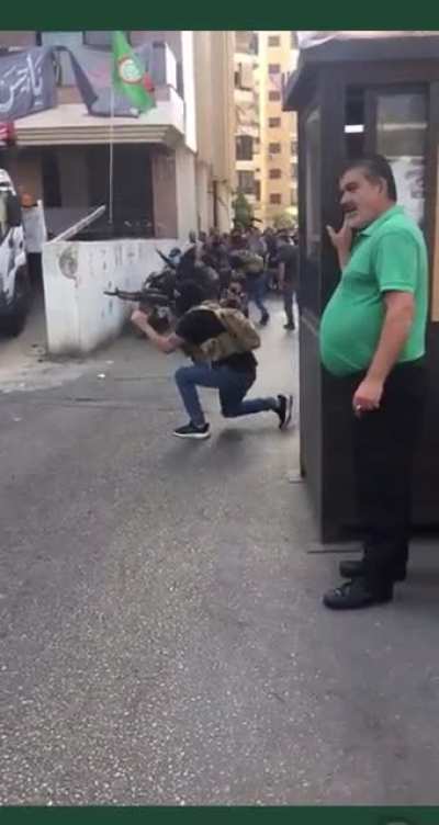 Choosing a premium spot in an urban battle