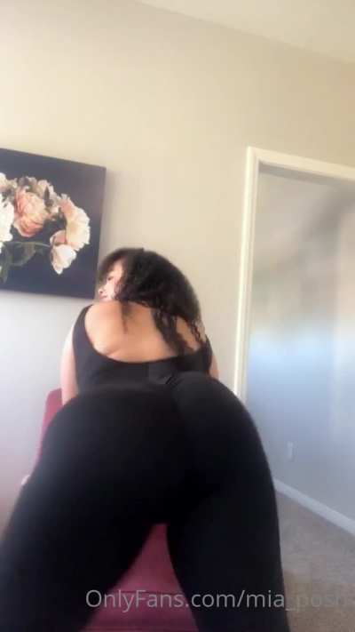 booty twerking pt 4