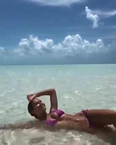 She's so fine