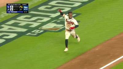 [Highlight] Austin Riley walks it off for the Braves as they take game 1 of the NLCS!