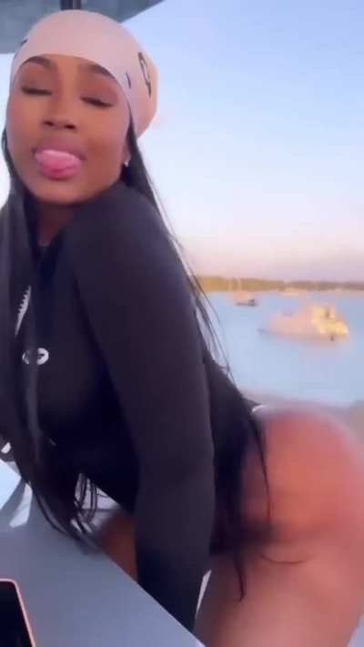 🍑🍑🍑🍑😍<wbr>🍑🍑