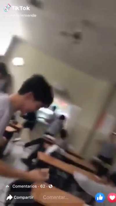 o cara brotou lá