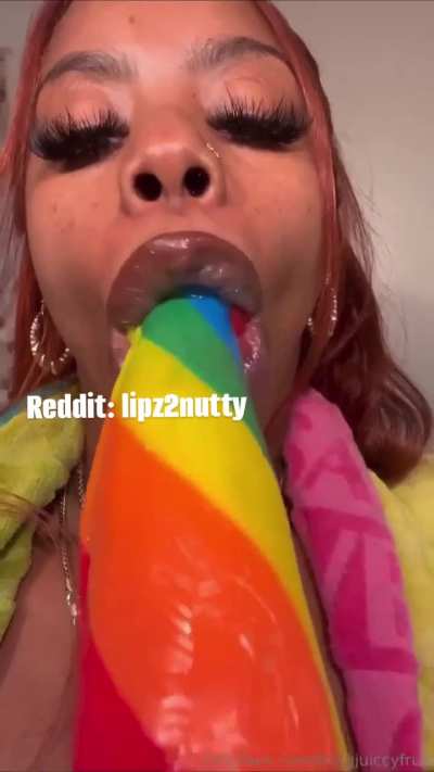 Ms juicy fat lips😵<wbr>‍💫