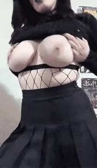You guys like Goth girls, right? Drop
