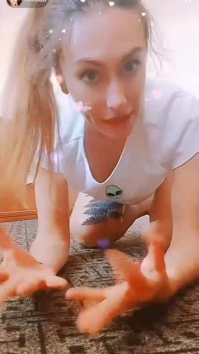 down blouse 