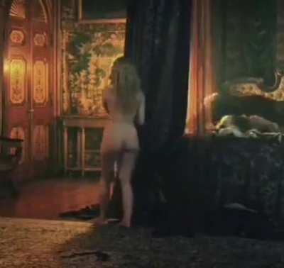 Elle Fanning