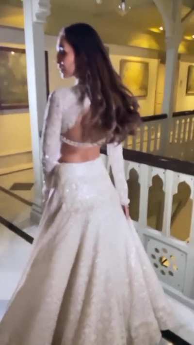 Malaika Arora In Fashionable White Dress 🔥💯