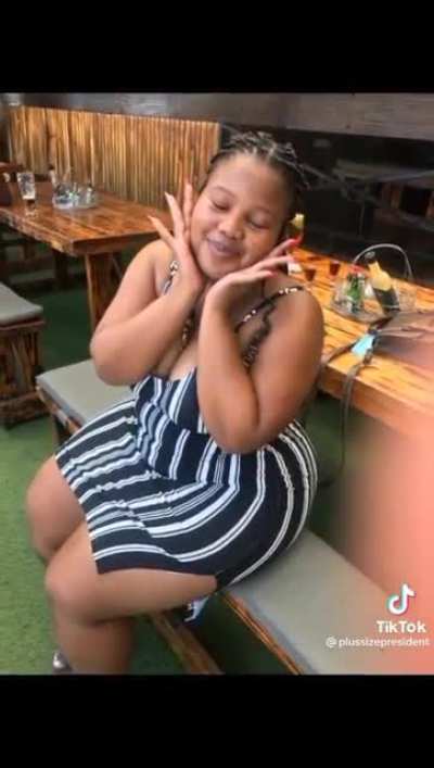 super thick 🤤😍😍🇧🇼<wbr>🇧🇼🍑🍑🔥<wbr>🔥