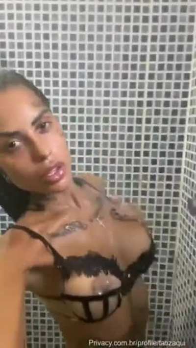 MC Tati Zaqui