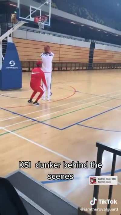 Yo nice dunk JJ