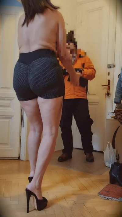 'Pizza Dare' BJ ð My 2nd time sucking off a food delivery guy [f][53yo mom]