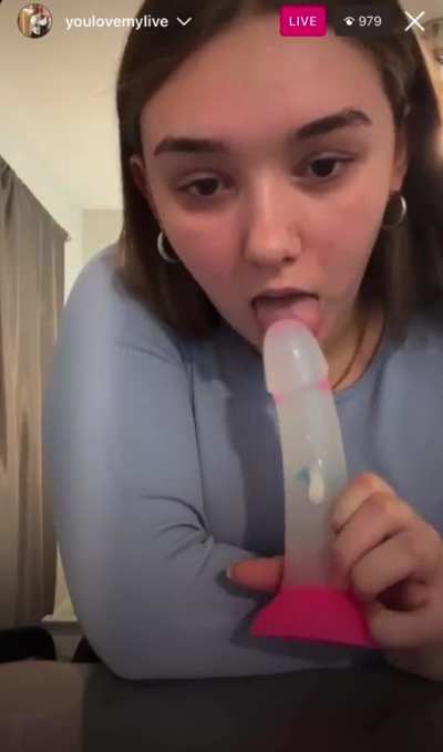 ️ ️