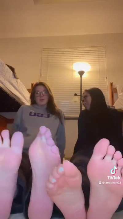 Roommates side-by-side