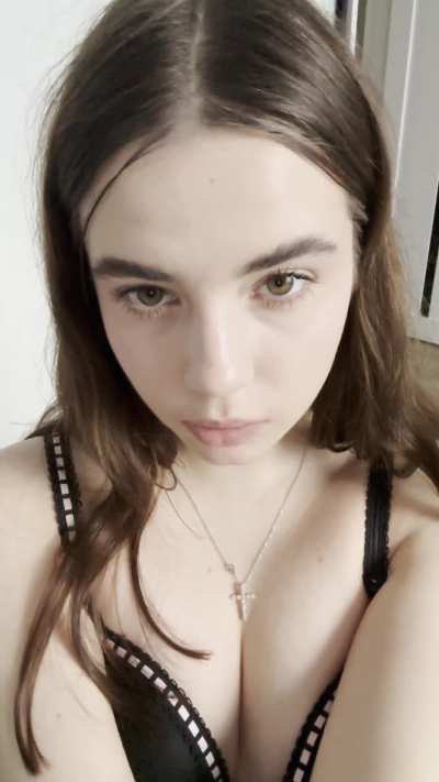 Ahegao queen in the making
